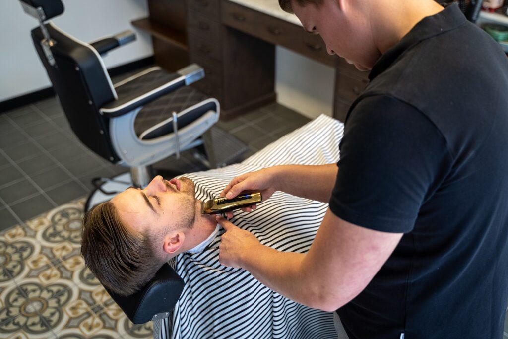 Instagram post from barber_olle. This post is in position 7.